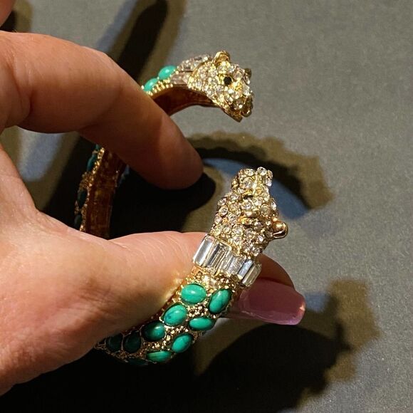 NWOT Amrita Singh Gold and Green Lepoard 🐆 Bracelet - Picture 5 of 11